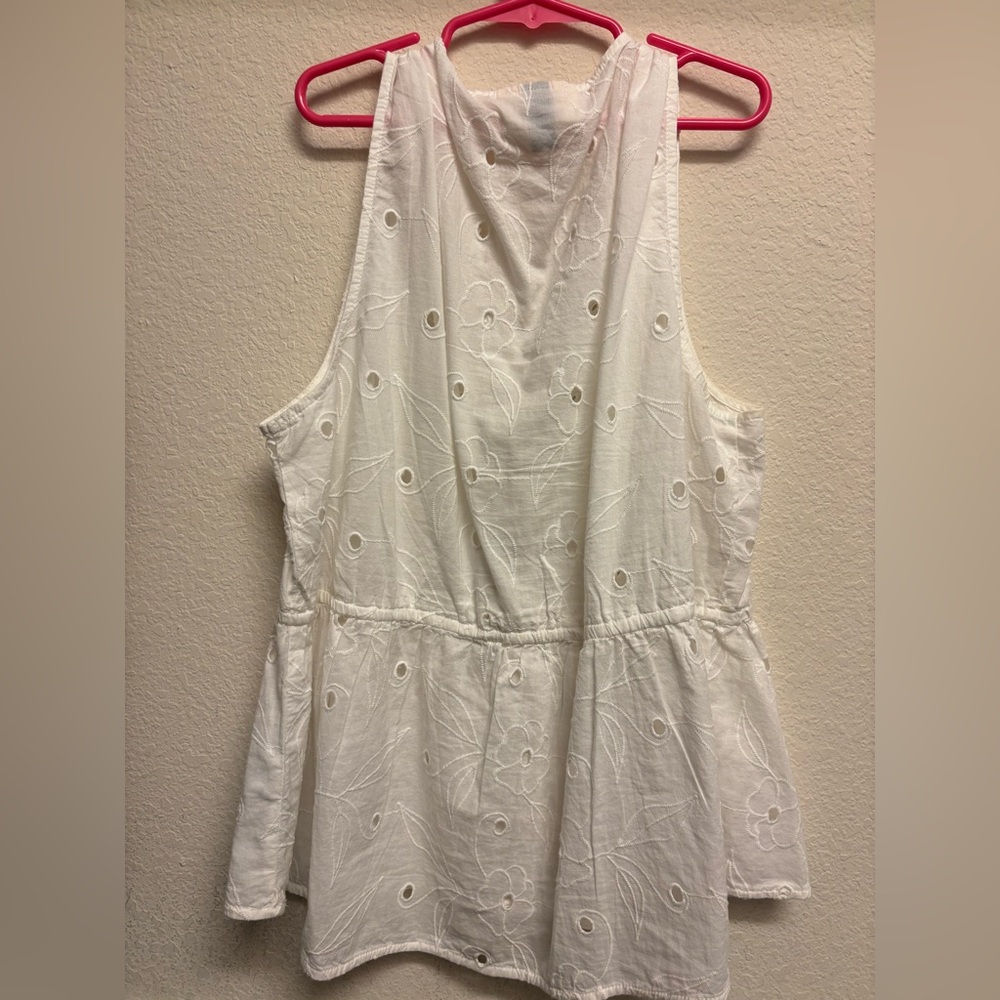 Universal Thread Embroidered Eyelet Embroidered T… - image 6